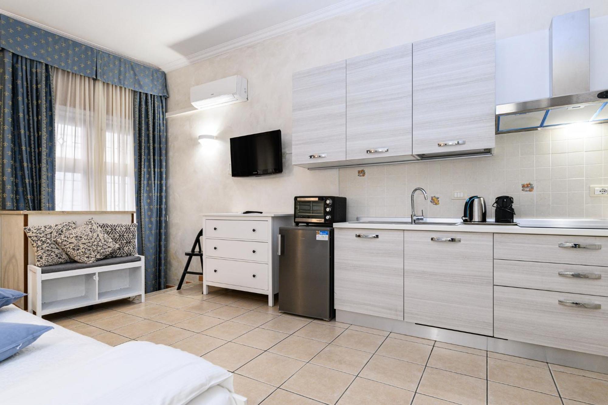 Apartment Julia Guesthouse Roma Exterior foto